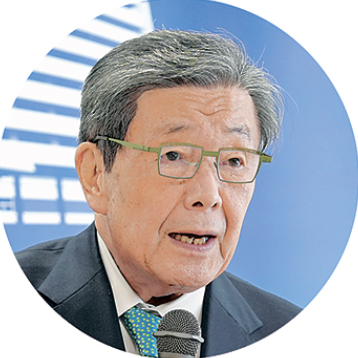 10月10日号記事1顔写真_森山会長近影